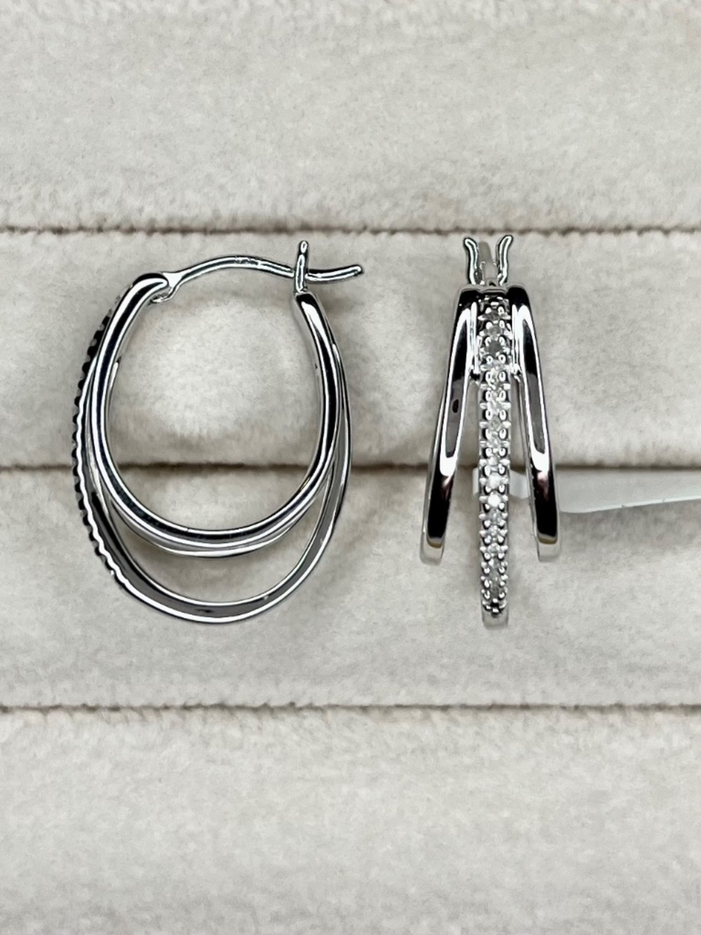 E047 | Natural Diamond Three Row Hoops